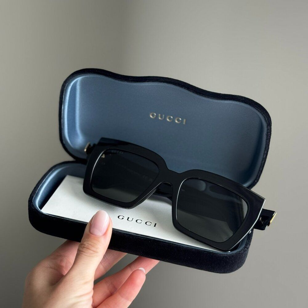 Gucci Women Sunglasses Black Grey Square GG1689S 001 NEW AUTHENTIC - Picture 2 of 16